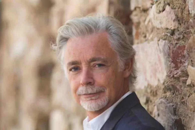 Headshot of author Eoin Colfer